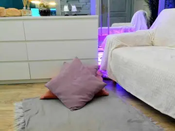 Bongacams Live Sex Cam of Reina-Cummings