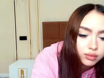Bongacams Free Live Porn of maddieperezzz