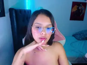 Bongacams Best Webcam of room-kitty