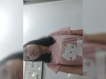 Bongacams Live Sex Cam of Selinababy99
