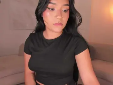 Bongacams Watch Live Sex Cams of EmyLourens