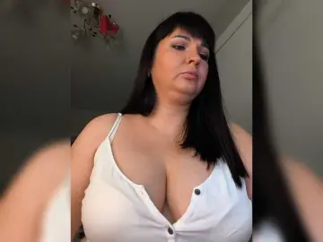 Bongacams Live Sex Cam of Tina-Dolly