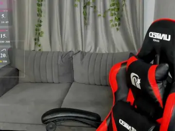 Bongacams Watch Live Sex Cams of LunaaBee