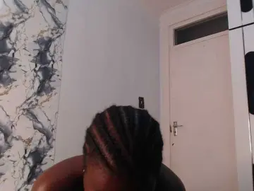 Bongacams Free Porn Cam of CurvyJ255