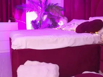Bongacams Nude Webcam of KiraKrush
