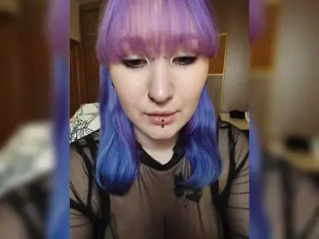 Bongacams Watch Live Sex Cams of Darcy-666