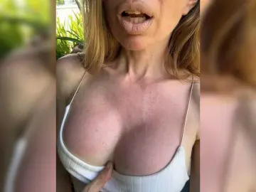 Bongacams Free Porn Cam of -AfricaYaa-