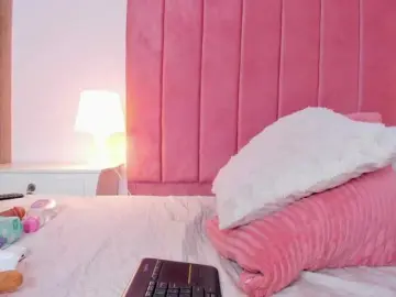 Bongacams Free Porn Cam of CristalHart