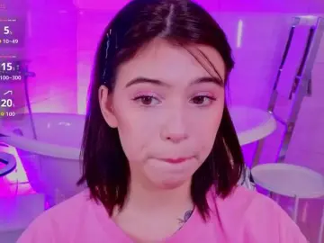 Bongacams Live Sex Cam of CoralineJones