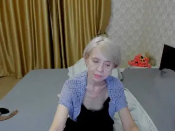 Bongacams Nude Webcam of aminalive