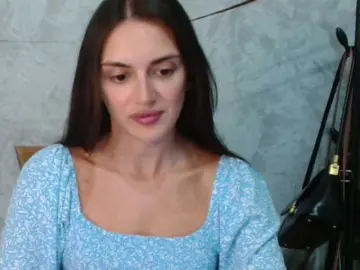Bongacams Watch Live Sex Cams of FlirtyRoxi