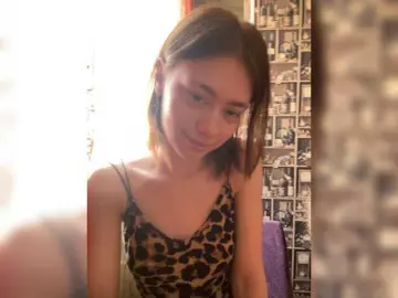 Bongacams Sex Chat of 18YoungPussy18