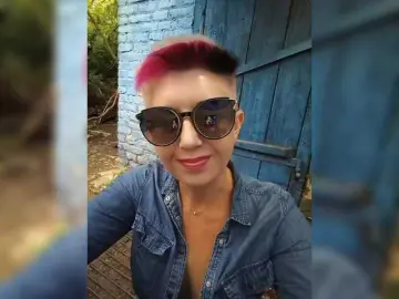 Bongacams Live Sex Cam of BUSINKA-25
