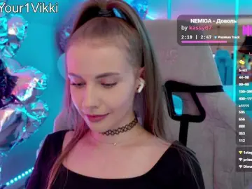 Bongacams Nude Webcam of -VikkiL0vesCheese-
