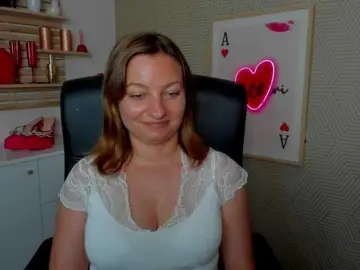 Bongacams Live Sex Cam of angelaLove13