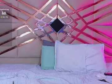 Bongacams Best Webcam of littleeemiily