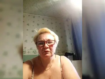 Bongacams Free Porn Cam of HelenaGloss