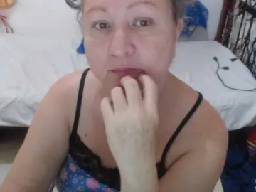 Bongacams Sex Chat of LADYQUEEN520
