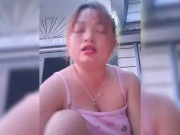 Bongacams Sex Cam of lyna2k