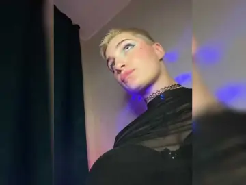 Bongacams Live Porn of AbsintheGirl