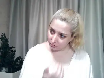 Bongacams Watch Live Sex Cams of KickaIricka