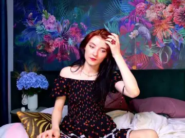 Bongacams Nude Webcam of NicoleLuxe