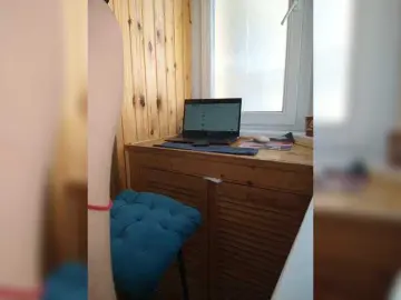 Bongacams Nude Webcam of LolaTorr