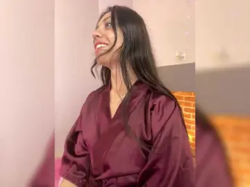 Bongacams Nude Webcam of CheryelFoxx
