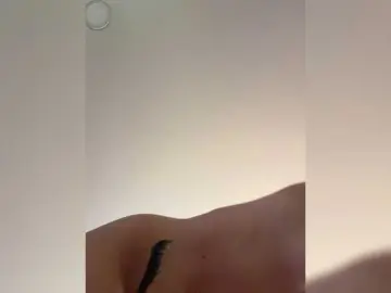 Bongacams Watch Live Sex Cams of -MaybeBaby-