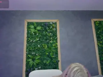 Bongacams Free Porn Cam of AlissaVox