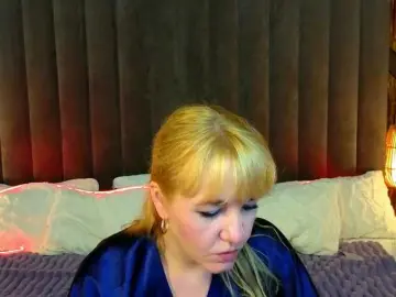 Bongacams Adult Webcam of KirraSalute