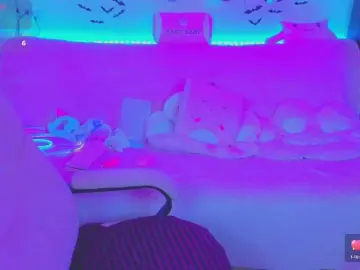 Bongacams Sex Cam of LittleKitsune