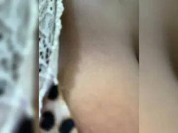 Bongacams Sex Cam of Curvy-maxy9