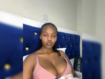 Bongacams Adult Video Chat of Curvy-maxy9