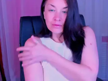 Bongacams Free Porn Cam of AnaMills