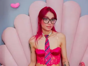Bongacams Sex Cam of LUCYMILLER