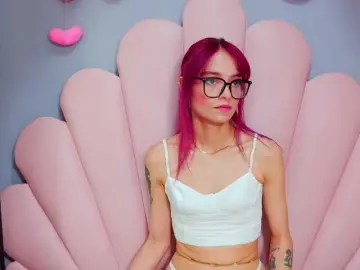 Bongacams Private Sex Chat of LUCYMILLER