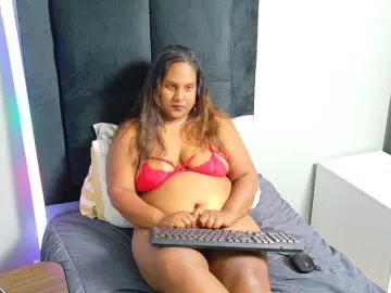 Bongacams Sex Cam of SpicedDove