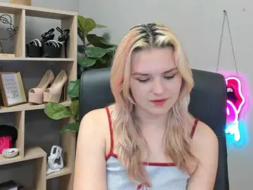 Bongacams Watch Live Sex Cams of SweetLilyxo