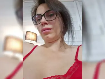 Bongacams Private Sex Chat of SophieMary