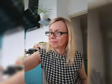 Bongacams Nude Webcam of ShiningMILF