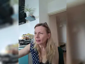 Bongacams Free Live Porn of ShiningMILF