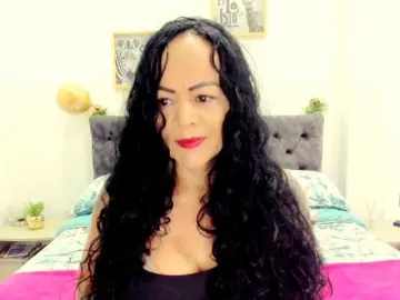 Bongacams Watch Live Sex Cams of latinvalery