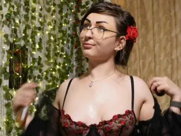 Bongacams Free Live Porn of NaughtYHomemadE