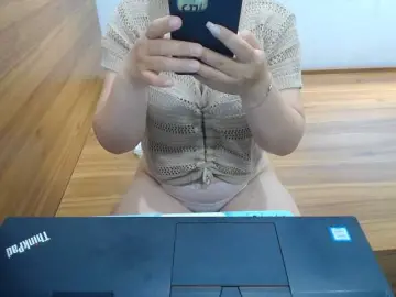 Bongacams Free Live Porn of --Luna--