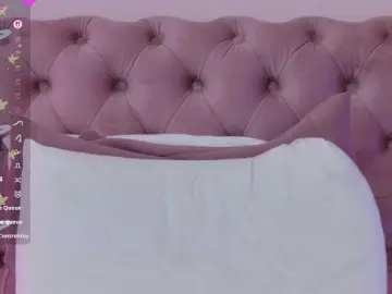 Bongacams Sex Cam of AllenaMoon
