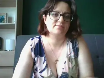 Bongacams Nude Webcam of sensualParis