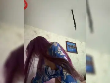 Bongacams Free Porn Cam of VIP17CoupleDream