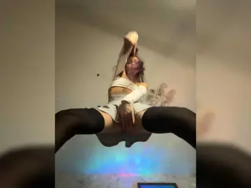 Bongacams Live Sex Cam of VIP17CoupleDream