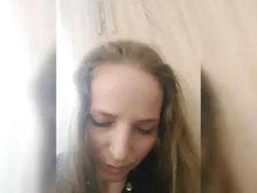 Bongacams Nude Webcam of Lulu-Erotica